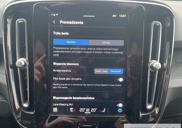 Volvo XC 40 cena 149900 przebieg: 14225, rok produkcji 2022 z Warszawa małe 529